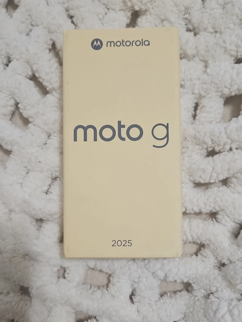Motorola moto g 2025 Smartphone Box in Forest Gray